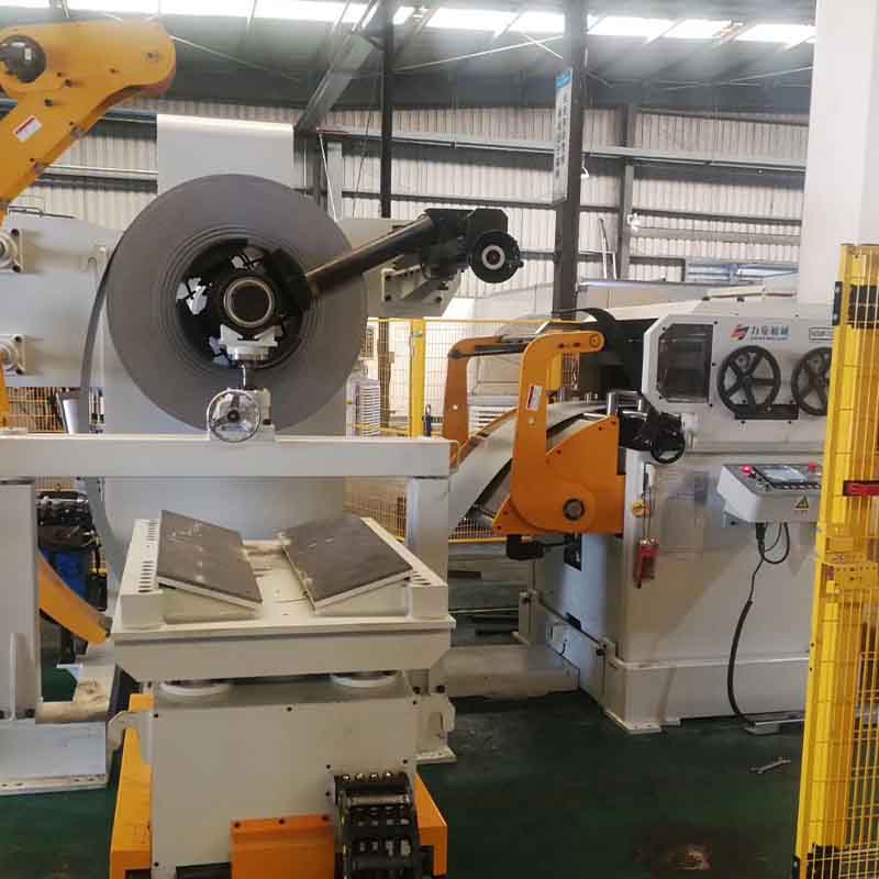 NCMF Type Straightener Feeder & Uncoiler 3 In 1 Machine For Sheet Thickness: 0.3mm~3.2mm