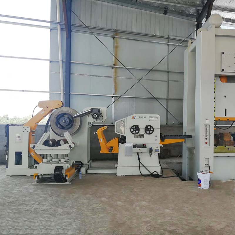 NCSF Type Straightener Feeder & Uncoiler 3 In 1 Feeder For Sheet Thickness: 0.8mm~6.0mm