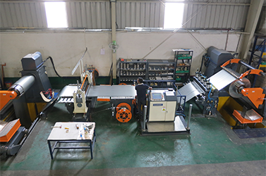 Indian Client Successfully Adopts Lihao LZ-0.35x1250 Slitting Machine Line